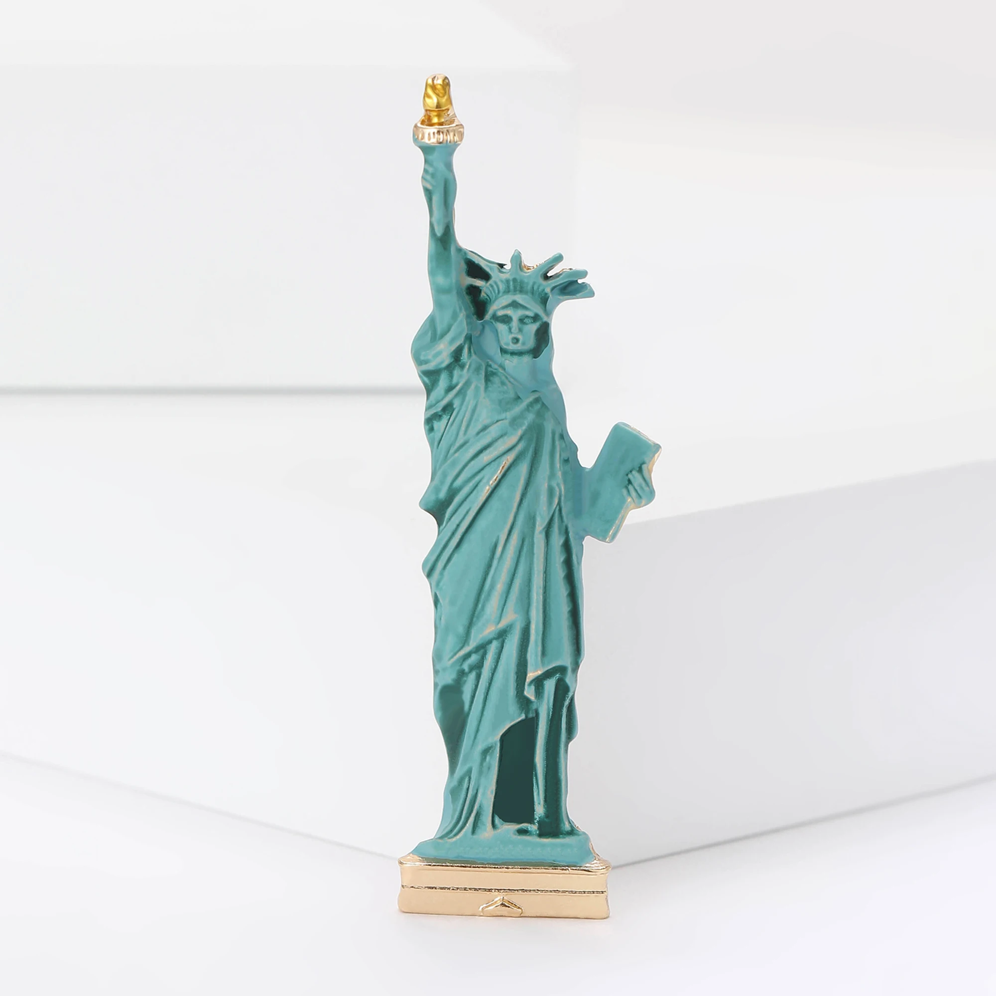 Enamel Lady Liberty Statue Brooches for Women Unisex USA Statue of Liberty Pins Office Party Friend Gifts Accessories