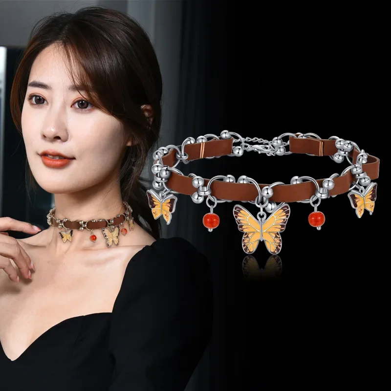 2025Черное колье «Тетя» Аксессуары: универсальное и модное кожаное колье с коричневым кольцом-бабочкой в американском стиле для женщин.