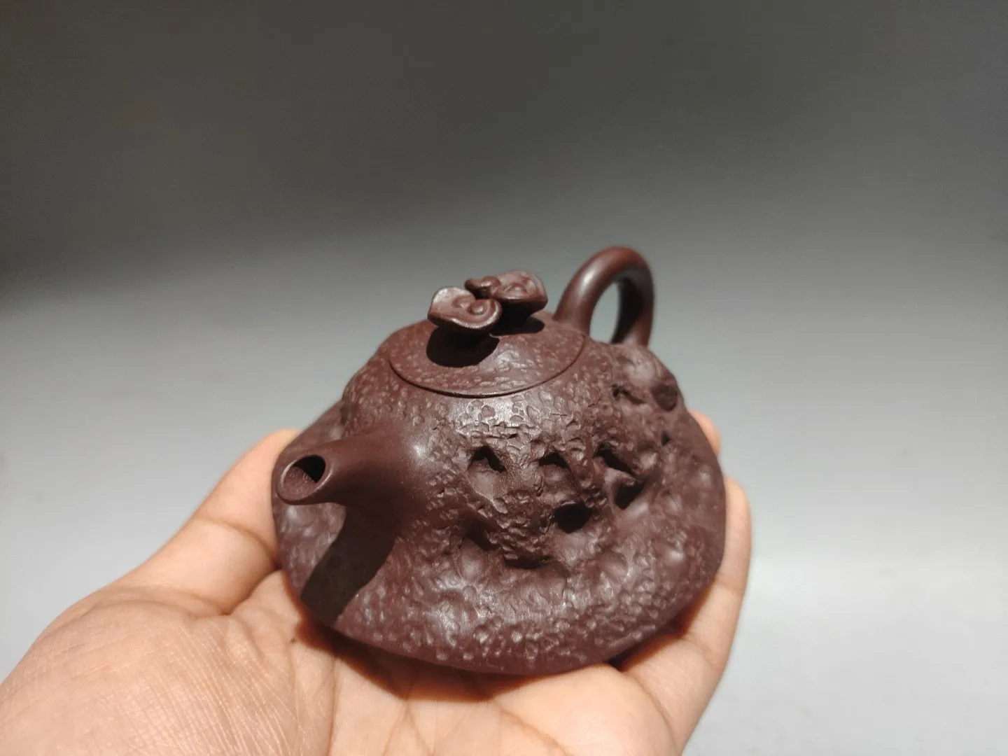 Yixing Purple Clay Teapot Lingzhi shape Ganoderma pot Kettle Teapot Amass wealth Ornaments Town
