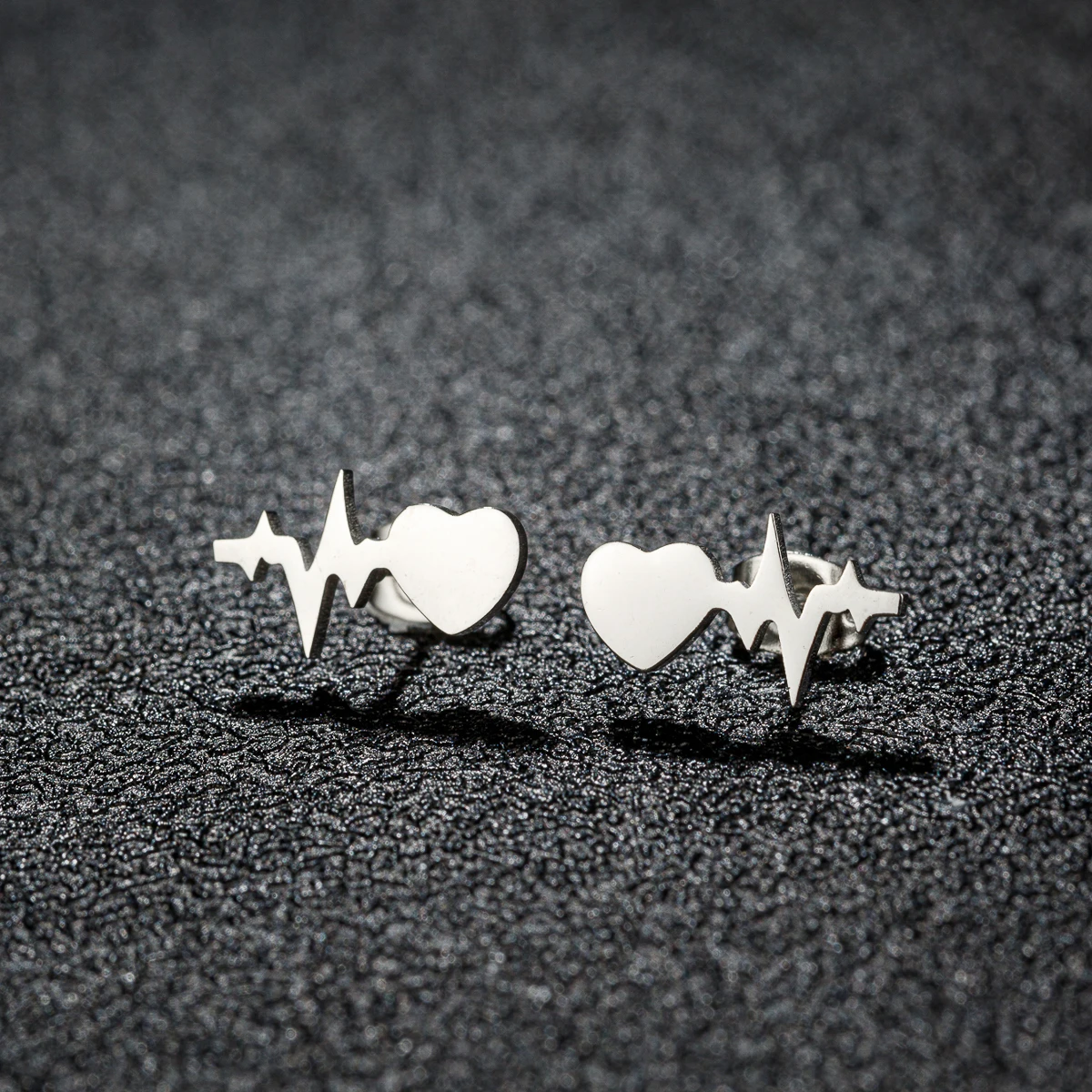 1Pair Stainless Steel Heartbeat Stud Earrings for Women Gifts for Nurse Doctor