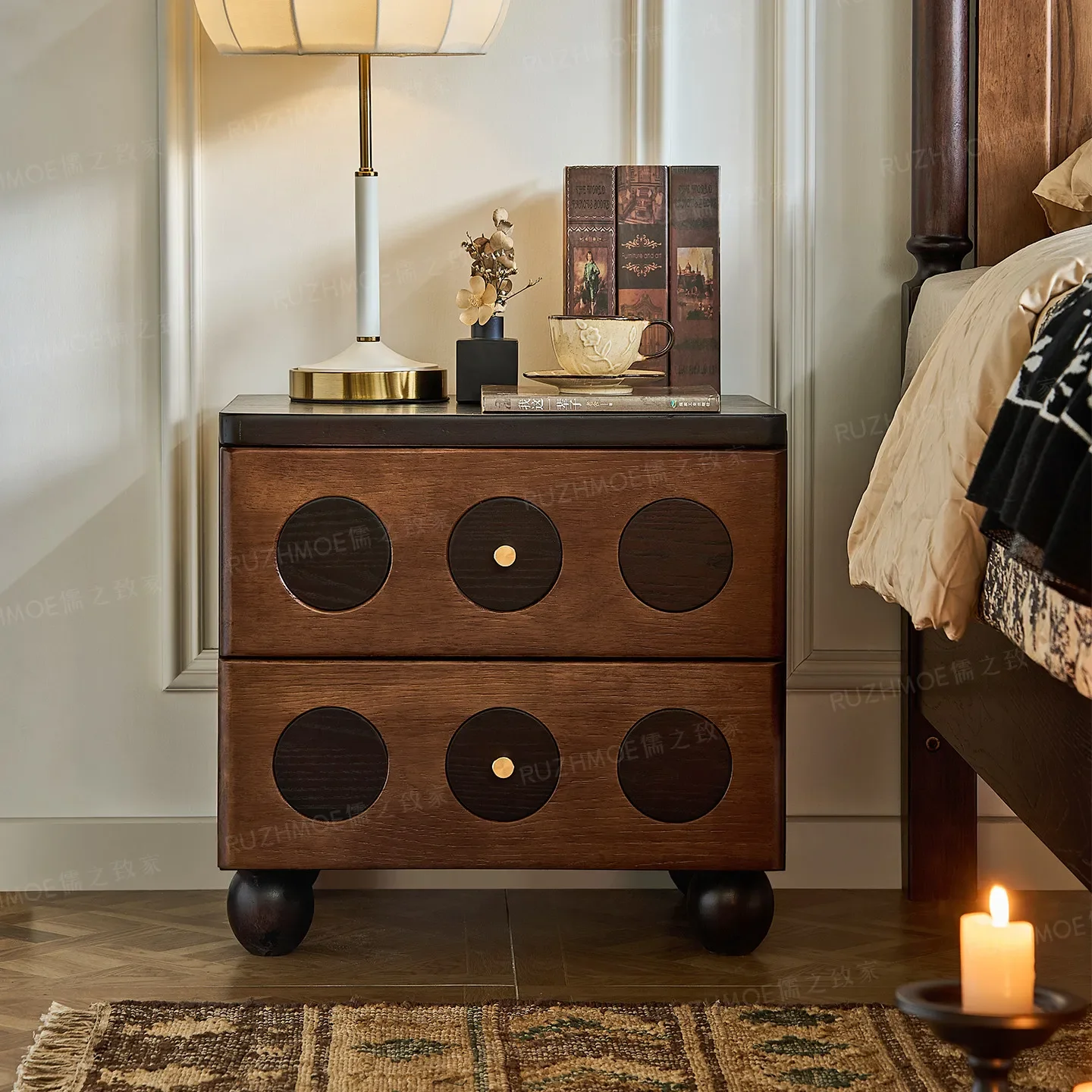 Bedside table square solid wood double-layer drawer French retro two-color bedroom small apartment bedside locker medium