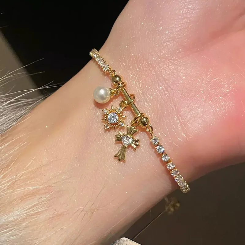Golden Sparkling Diamond Cross Stacked Bracelet with Adjustable Feminine Style, Hand Accessories, Light Luxury, High Luxury, Exq