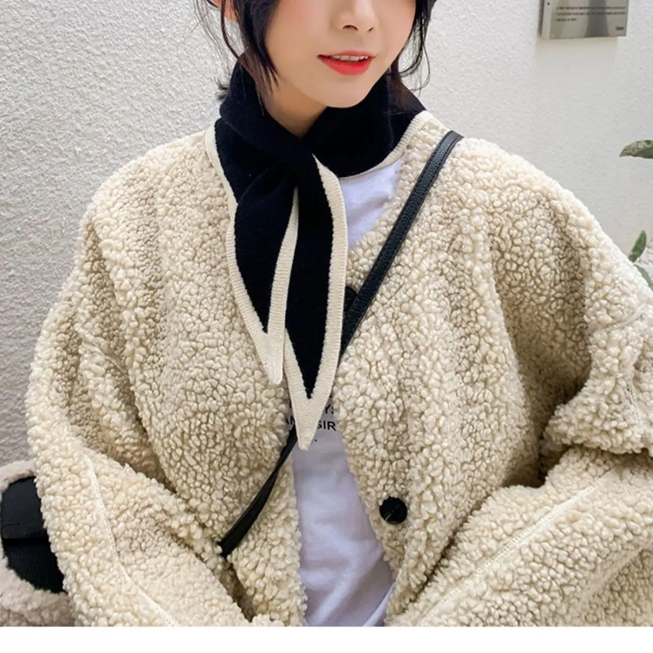 مثلث المرأة الخريف والشتاء جديد محبوك شال صغير دافئ عبر وشاح تنوعا الأزياء وشاح بلون