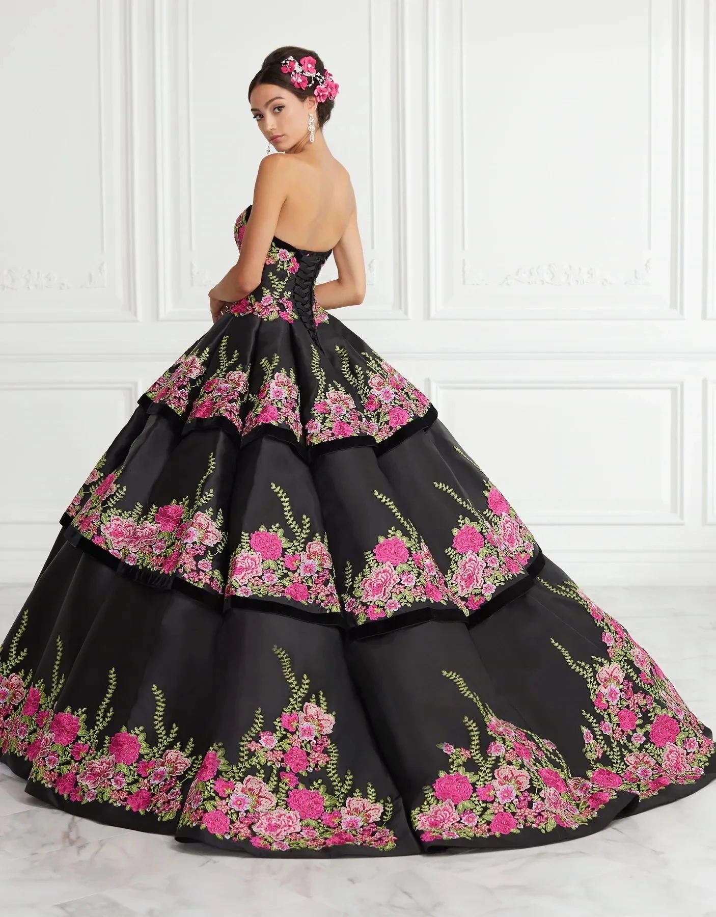 Vestidos de quinceañera de princesa negra, vestido de baile con escote en forma de corazón, apliques escalonados, dulces 16, 15 años, personalizado, mexicano