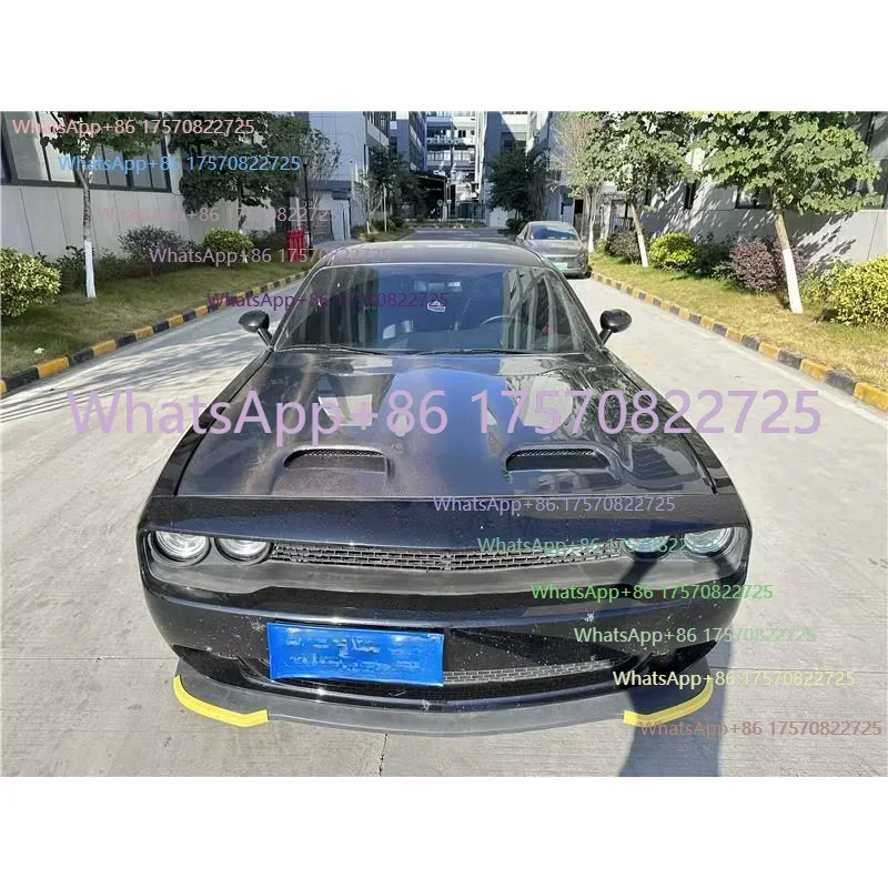 Carbon Fiber OEM Double Vented Hood for    Challenger