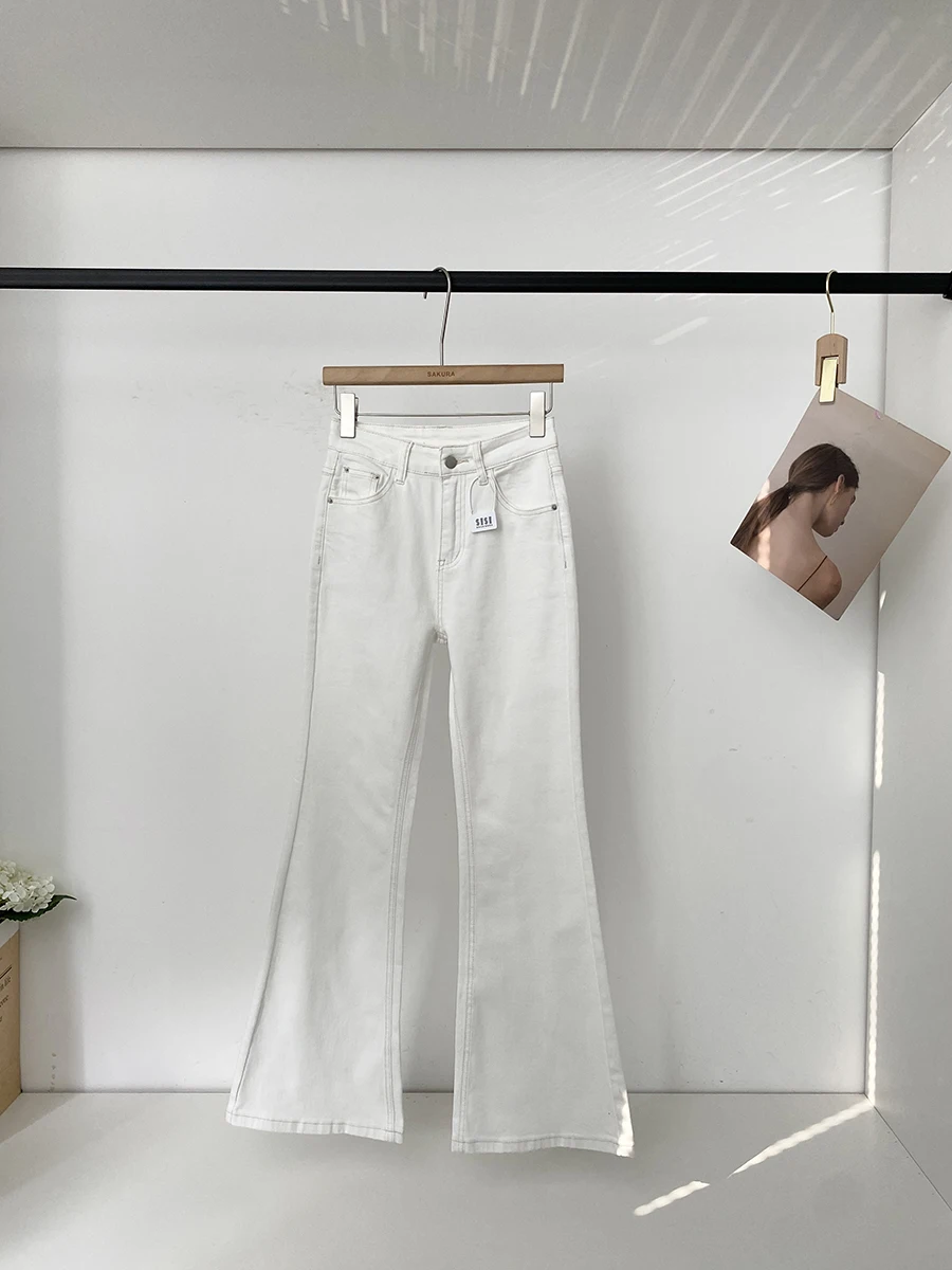 

Корейские джинсы-клеш с высокой талией для женщин, белые, из денима, весна 2026, модные длинные брюки, премиум-качество
