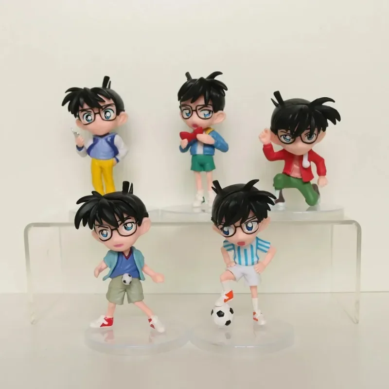 

5 Football-playing Styles Detective Conan Figurines for Friends Christmas Birthday Gifts