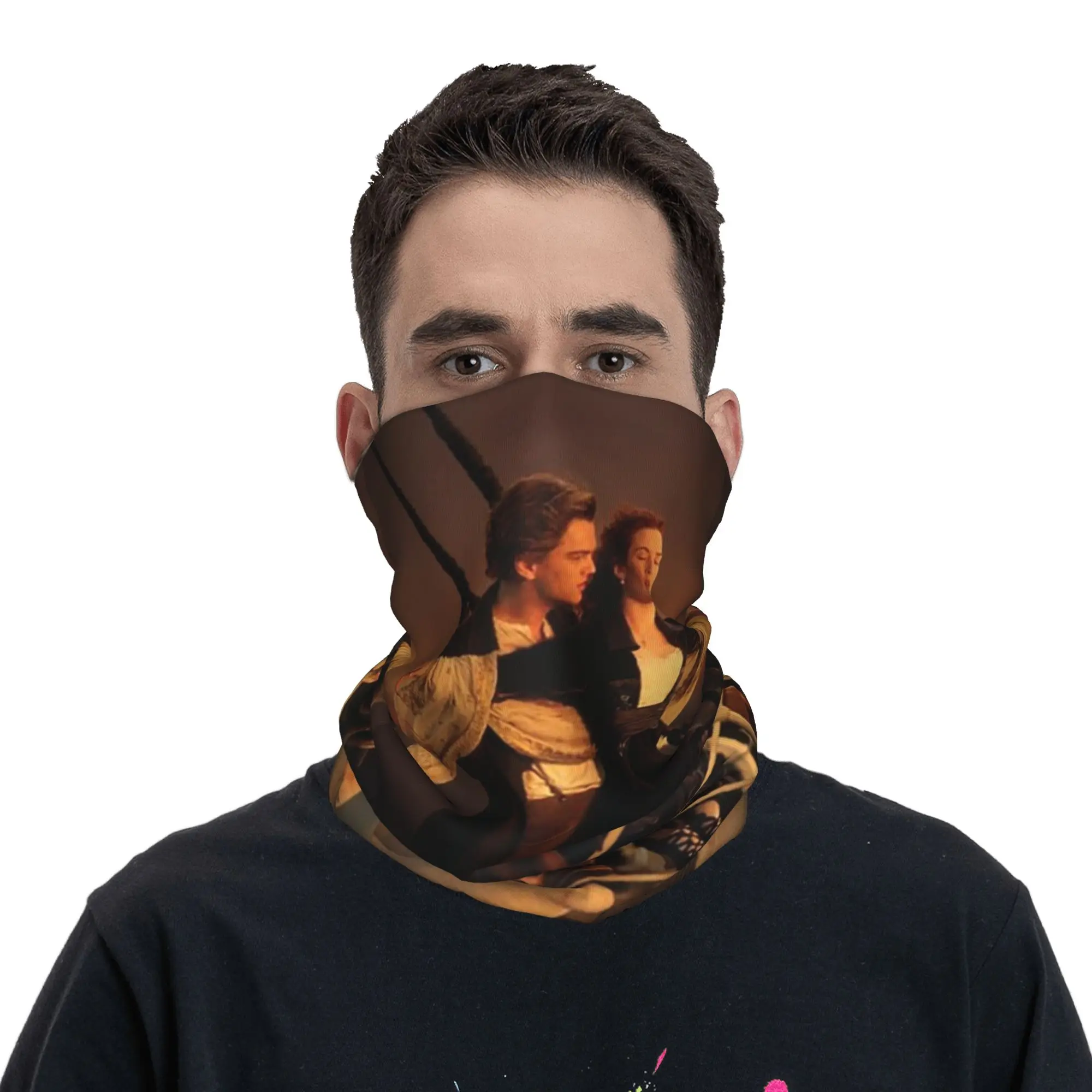 Titanic Jack and Rose Movie  Bandana Neck Gaiter Printed Wrap Scarf Warm Headwear Outdoor Sports For Men Women Adult Windproof