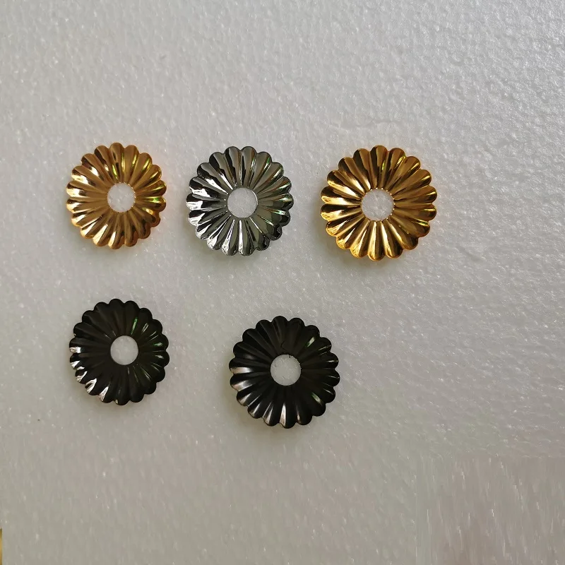 

10 шт./лот 35/45 мм металлический чехол с хризантемой, пять цветов, фурнитура, декоративный поднос, люстра, летающая тарелка, светильники «сделай сам», аксессуары
