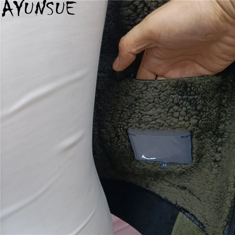 AYUNSUE معطف الفرو الطبيعي الدافئ الرجال الشتاء عادية حقيقية جلد الغنم سترات من الجلد رجل موضة معاطف الفرو الأخضر الذكور الملابس 2025