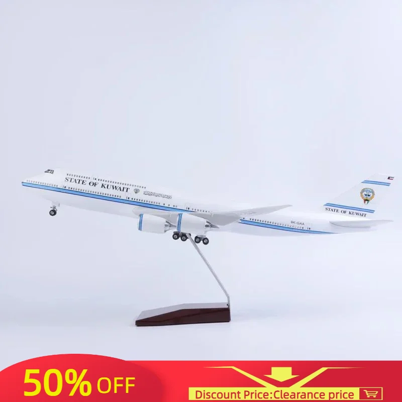 

1/150 Scale 47CM Airplane 747 B747 State of Kuwait Airline Model LED Light & Wheel Landing Gear Diecast Resin Plane Model Toy