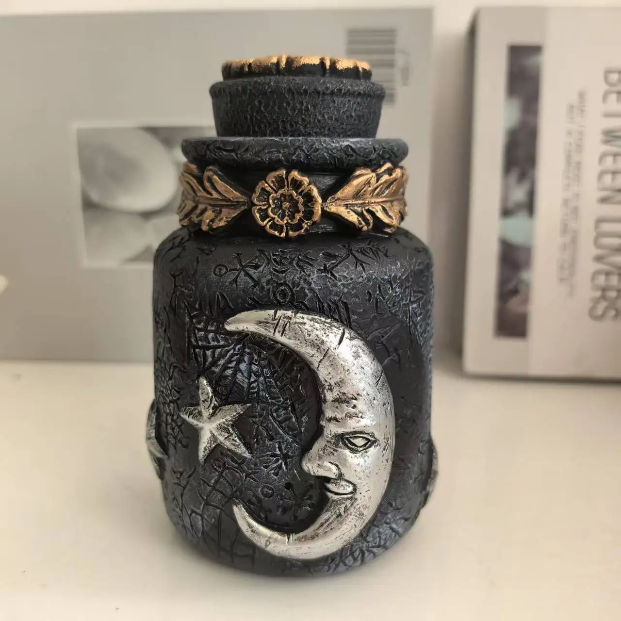 

New Witch Bottle Celestial Decorative Moon Potion Jar Gothic Decorative Witchcraft Sculpture Home Decoration Ornament