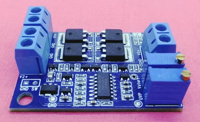 Two-channel DC Power Switching Module Two-channel Low-voltage Differential Ideal Diode 15A Multi-power Supply Redundancy