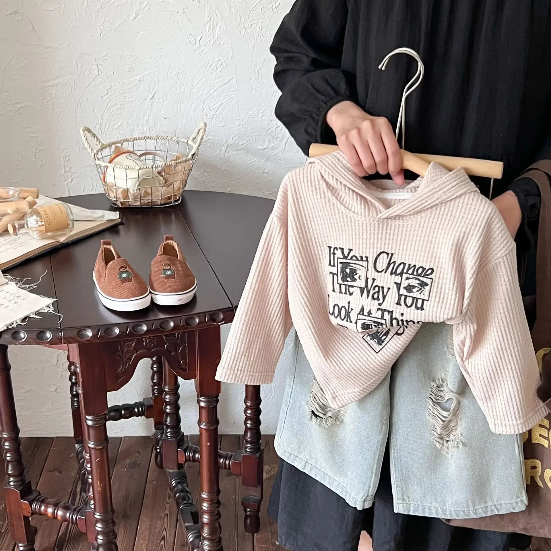 Sudadera con capucha para niño y niña, camisa de manga larga con letras Base, jersey de gofres, Top de primavera, novedad de 2024