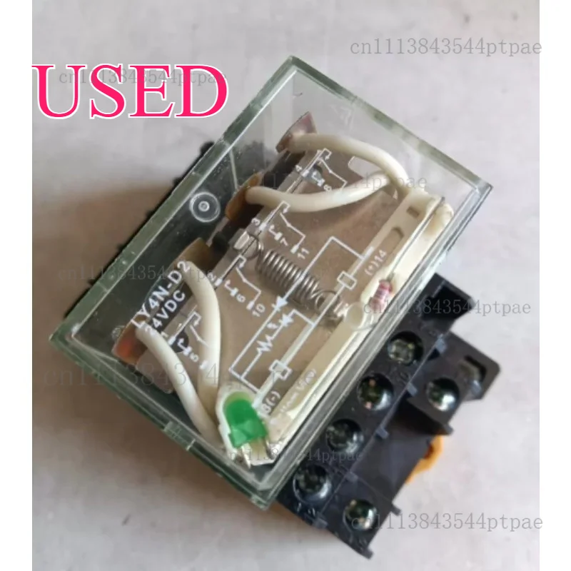 One relay: ly4n-d2, dc24v, 14-pin wide with bottom base. (real picture taken)
