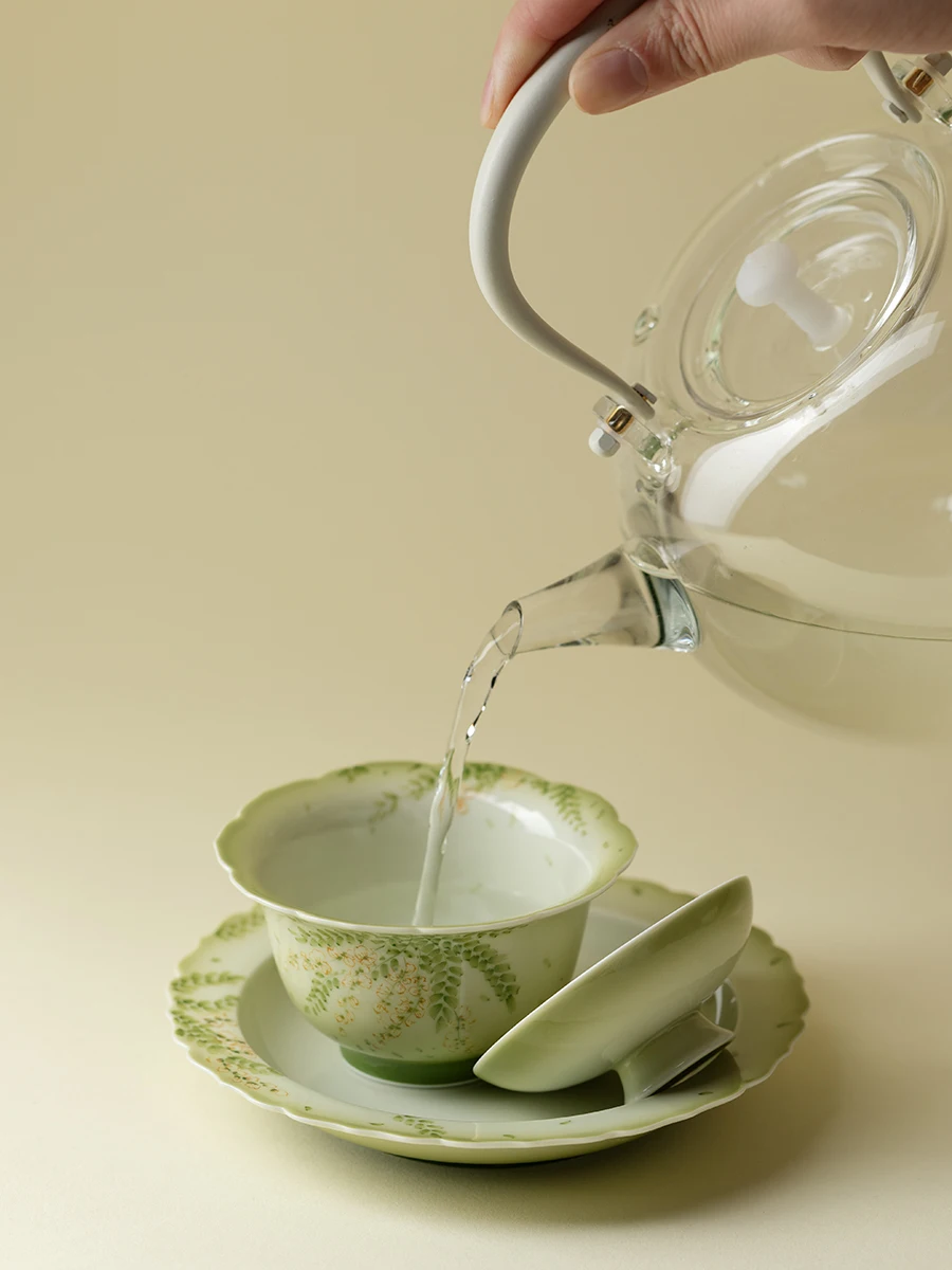 

Gradient Green Famille Rose Hand Drawning Wisteria Tureen Exquisite Good-looking Women's Tea Brewing Bowl Set Ceremony