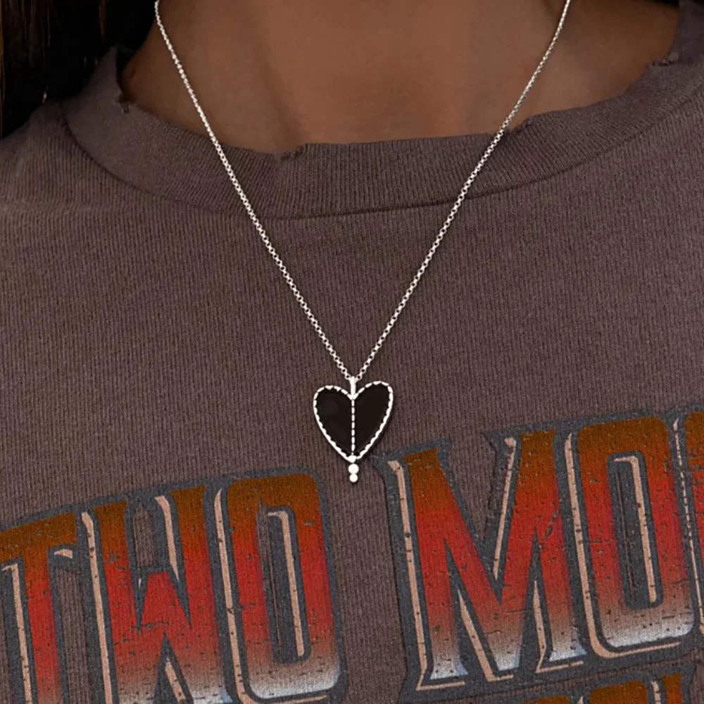 Y2K Black Heart-Shaped Drip Oil Pendant Necklace for Women Girls Chain Exquisite Jewellery Charm Necklace Girls Gifts