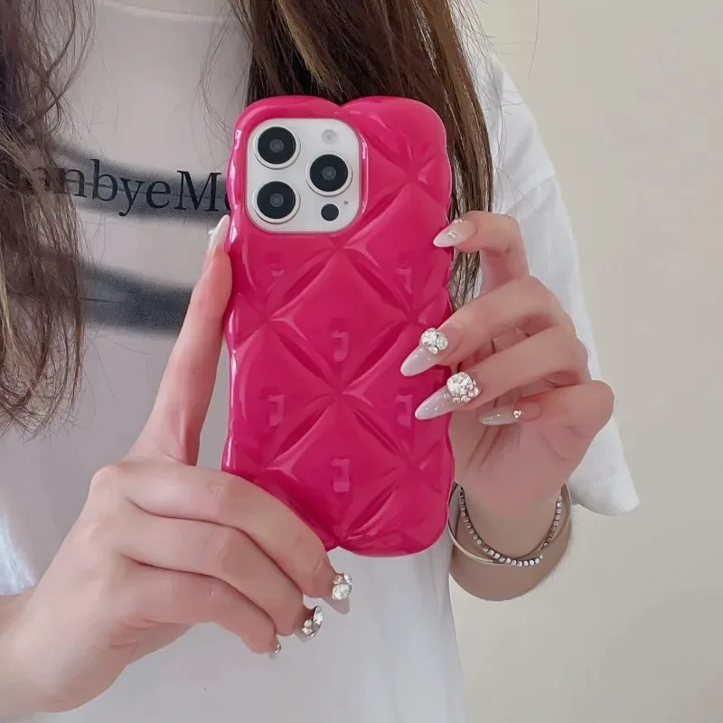 

Rose Diamond Grid Pattern Phone Case For IPhone 17 Air 16 15 Pro Max 13 12 11 14 Plus Shockproof Glossy Silicone Back Cover