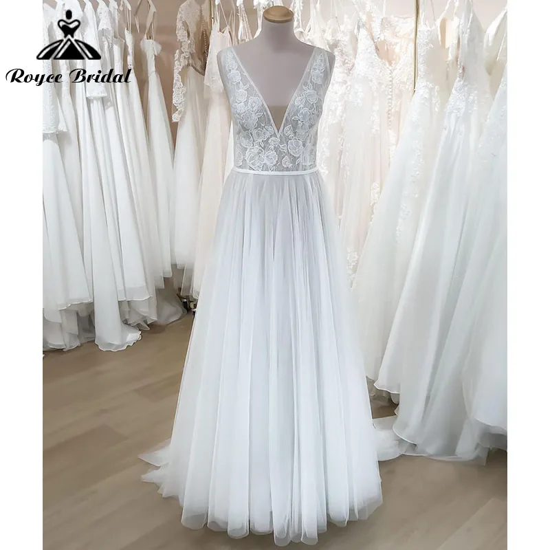 Uma linha boho tanque vestido de casamento profundo decote em v renda appliqued tule sem mangas trem varredura vestido de noiva robe marie roycebridal