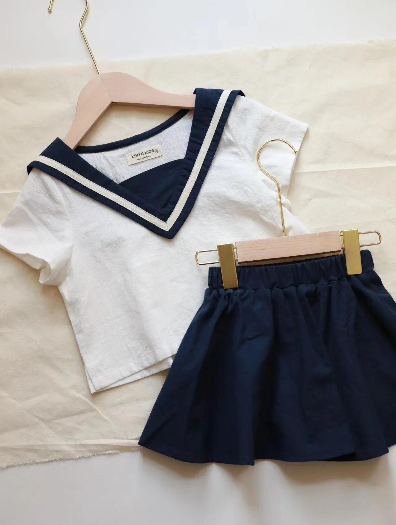 

Jenny&Dave Girl Baby Summer A-Class Pure Cotton Academy Style Set 2024 New Girl Style Top Short Skirt Two Piece Set for Girls