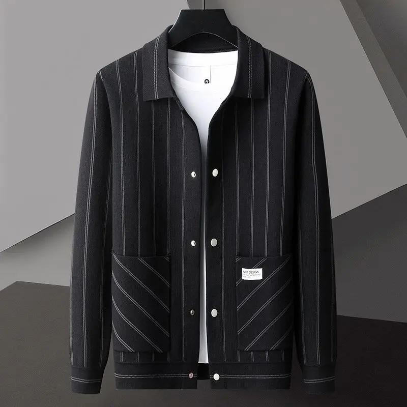 Luxury High-end Spring Autumn Jacket Men Knitted Cardigan Button Lapel Outerwear Pocket Design Slim Fit Coats Knit Sweaters New