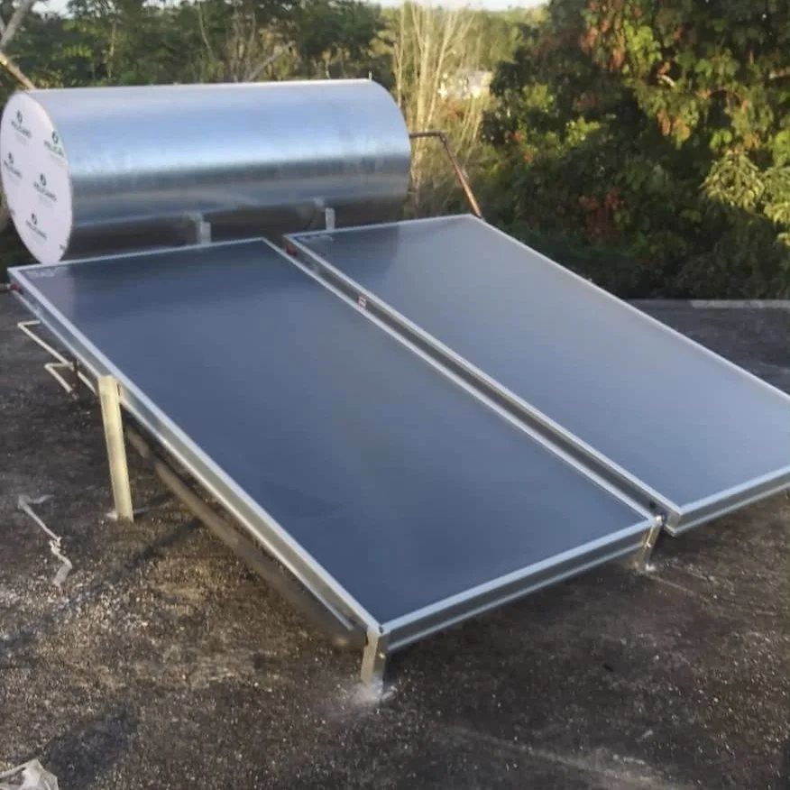Calentadores de agua solares chinos de acero inoxidable de 300L con caldera de presión en el techo con bomba de calor solar
