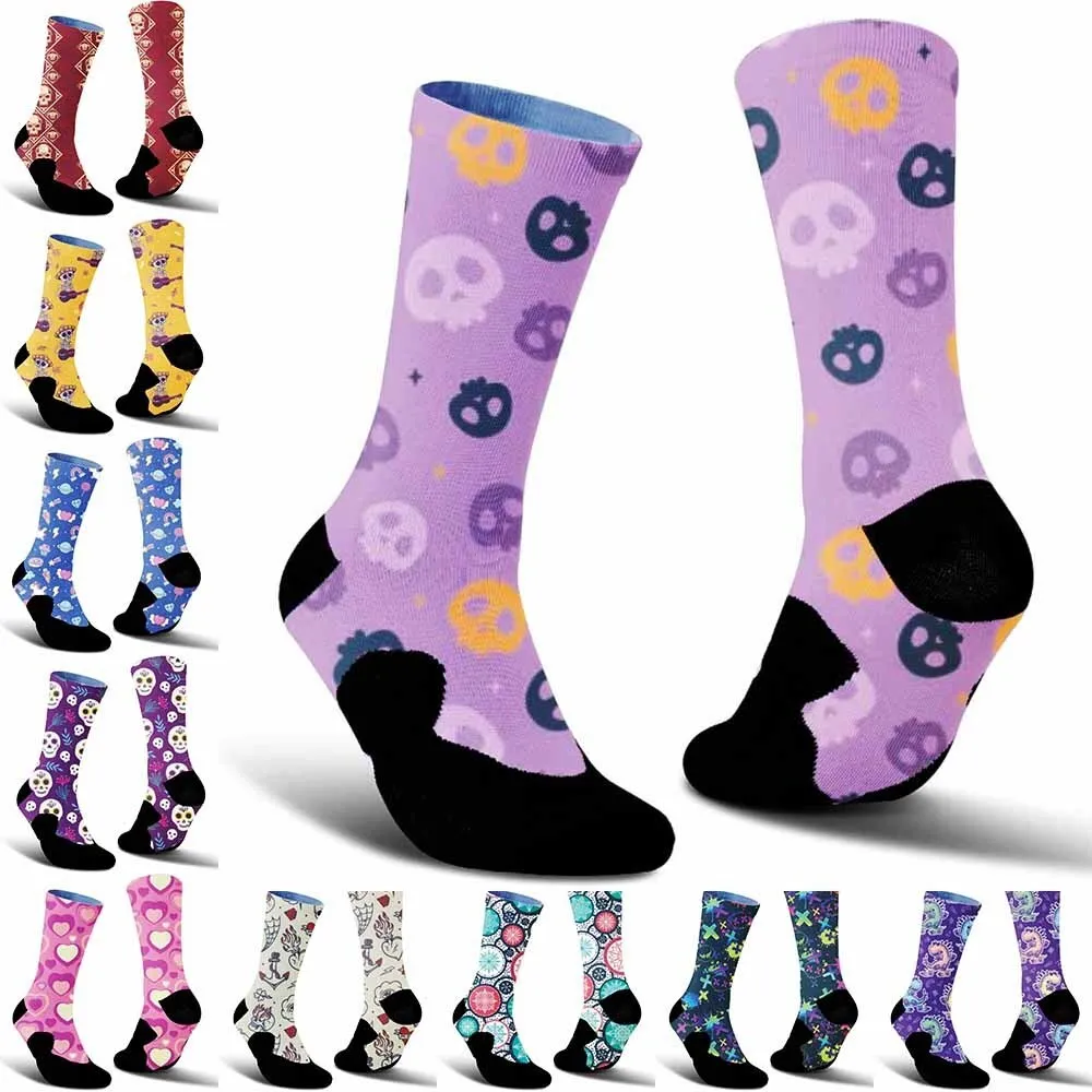 Creative purple skull pattern sports cycling socks, unisex,breathable, durable, sweat absorbing, suitable for sports enthusiasts