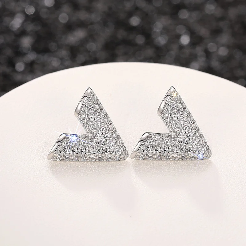 Korean V Shape Two Wear Earrings for Women French Fashion Geometric Zircon Rhinestone Luxury Elegent Earrings  Jewelry Gifts image 5
