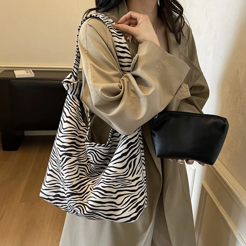 

Большая большая сумка с леопардовым принтом, женская модная повседневная и универсальная сумка на плечо, простая текстурная сумка для путешествий, работы, школы, поездок на работу