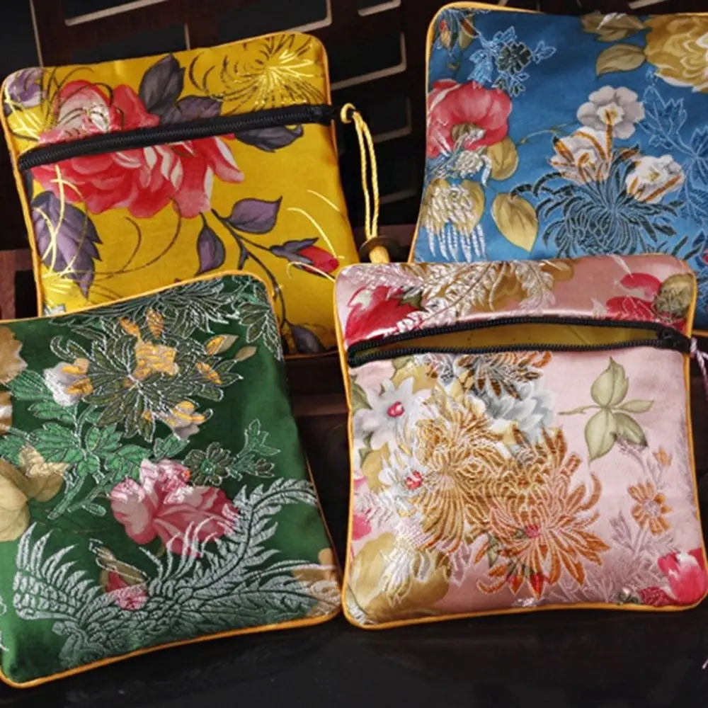 Stoff-Stickerei-Münzbeutel mit Quaste, Blumen-Schmuckaufbewahrungstasche, Halsketten-Etui, Make-up-Lippenstift-Tasche, chinesischer Stil, Münzbeutel für Mädchen – Detail 3