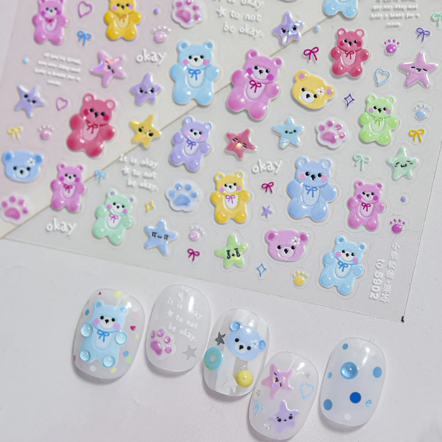 Cartoon-Tier-Nagelaufkleber 5D Farbverlauf Bär Fünfzackiger Stern Schleife Herz Nagelsticker Süße Kindliche Nagel-Maniküre-Accessoires
