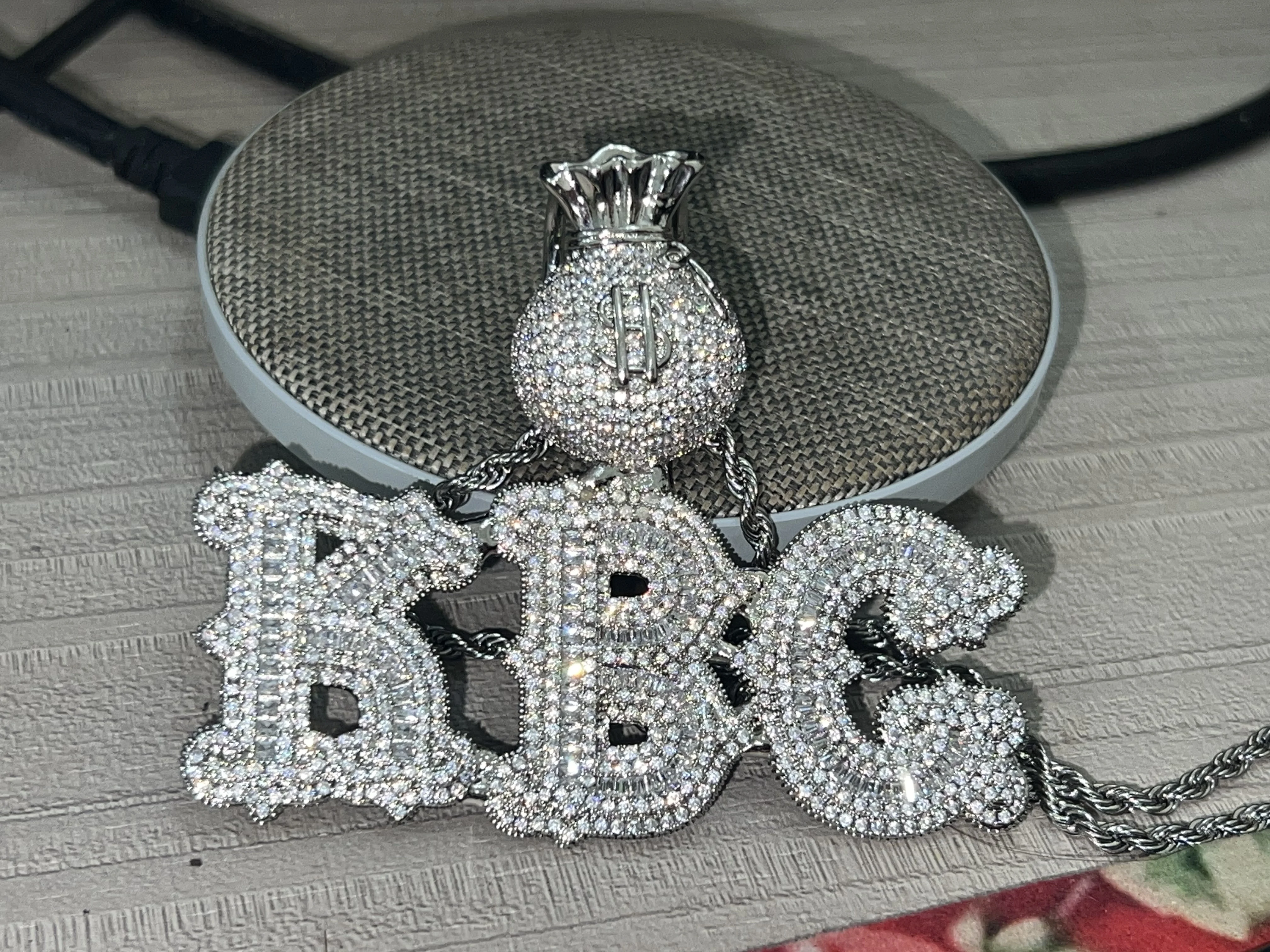 

Custom Fashion Jewelry Money Bag Bail Letter&Numbers Pendant Necklace Hip Hop Miami Cuban Chain Birthday Gifts For Men Women