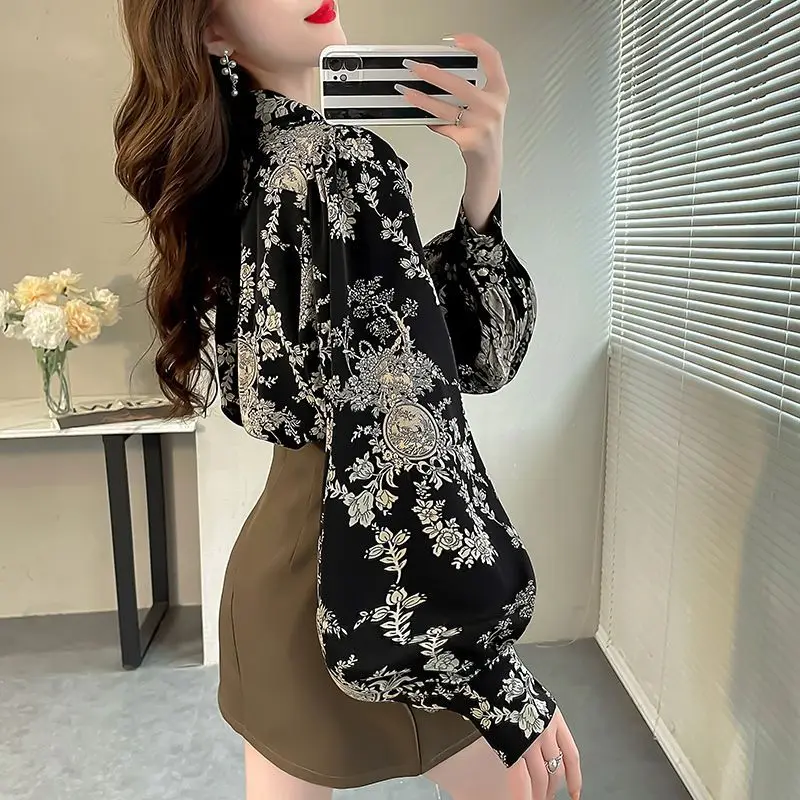 Autumn New Style Shirt for Women Fashionable and Slimming Lantern Sleeve Shirt Design Stylish Printed Top