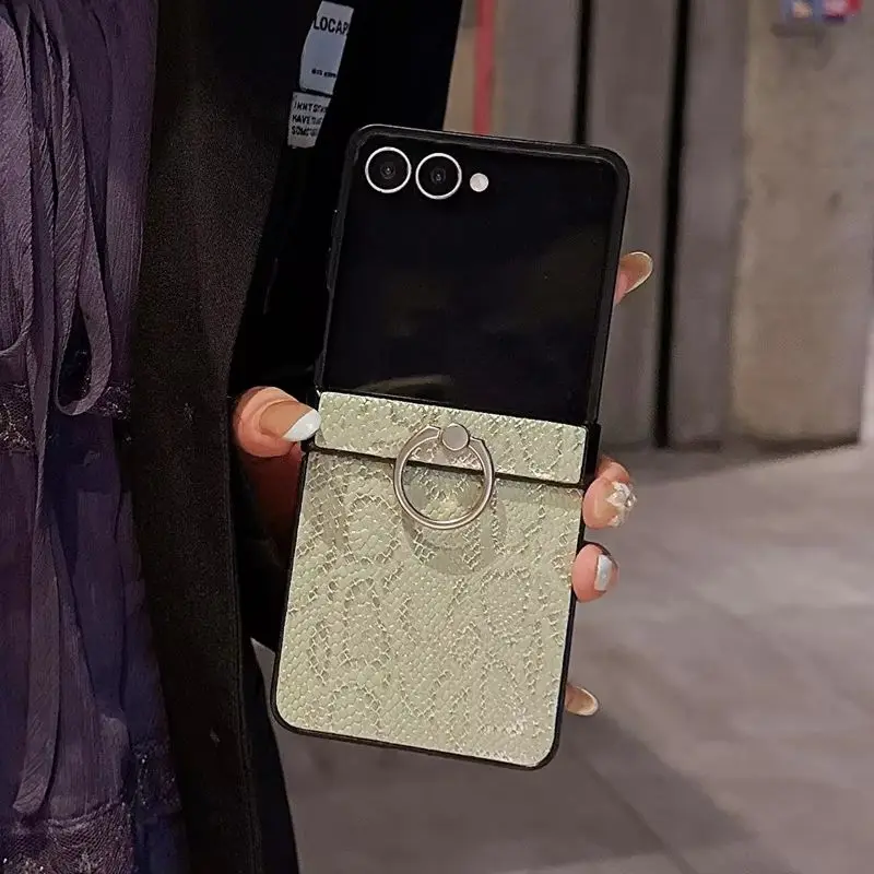 Luxury Wild Y2K Snake Skin Print PU Leather Phone Case for SamSung Galaxy Z Flip 8 7 6 5 Finger Ring Bracket Protective Cover