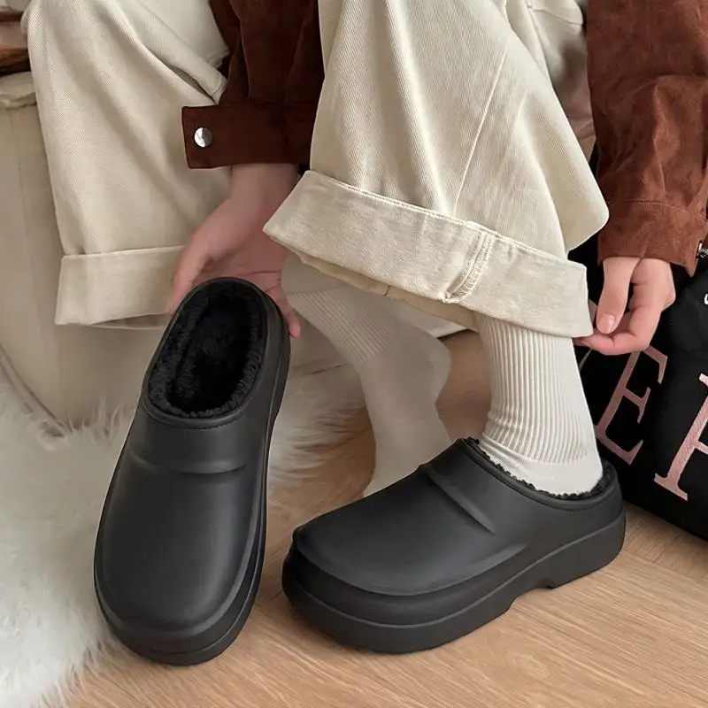 Women Warm Fleece-lined Plush Home Slippers Anti Slip Chunky Bottom Bedroom Slippers Women Waterproof Soft Sole Plus Sizes Shoes