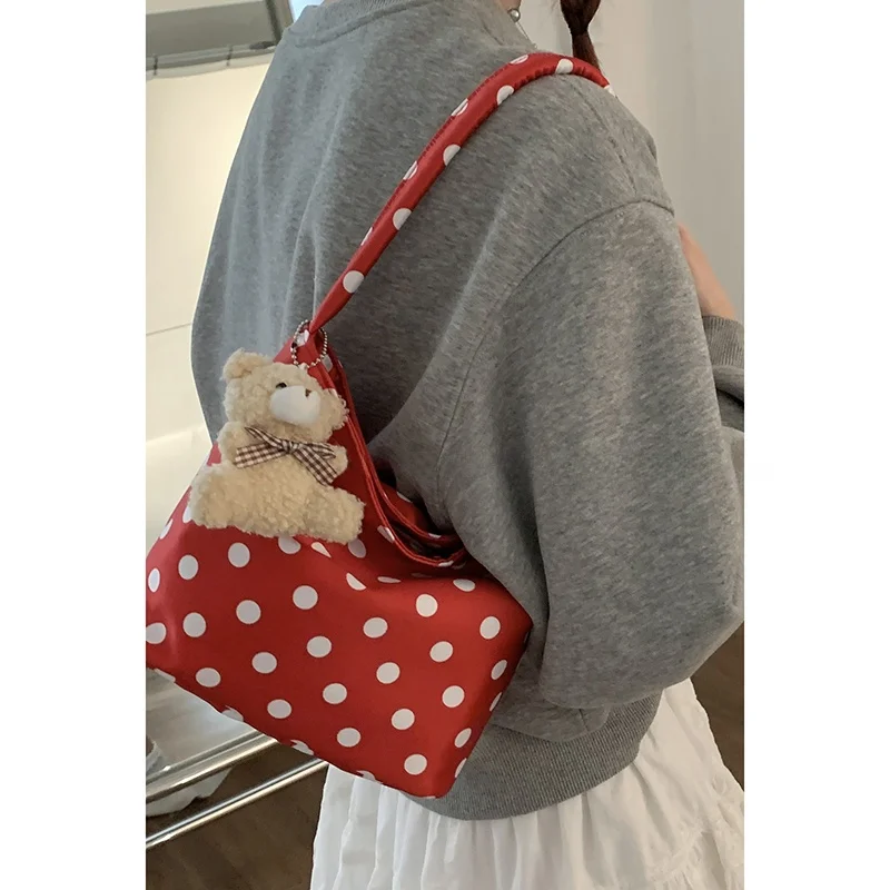 Trendige Polka Dot Nylontasche Damenhandtasche Oultertasche und Mutter Sle Unterarmtasche Weiche Buet Ape Kleine Größe
