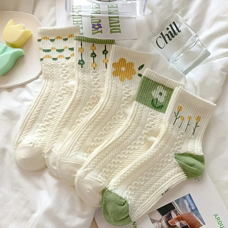 5 Pairs Retro Floral Socks for Womens Soft Versatile Fashionable Girl Socks Tide Medium Length Stockings Kawaii Mini Crew Socks image 2
