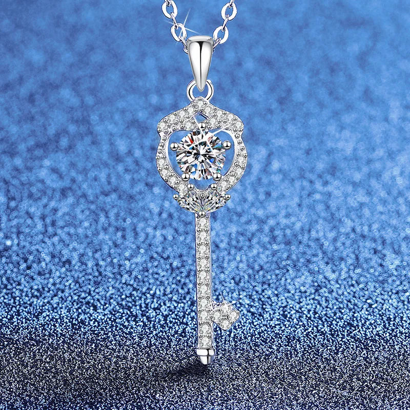 PT950 platinum moissanite diamond necklace female Korean white gold moissanite key fashion collarbone chain in stock