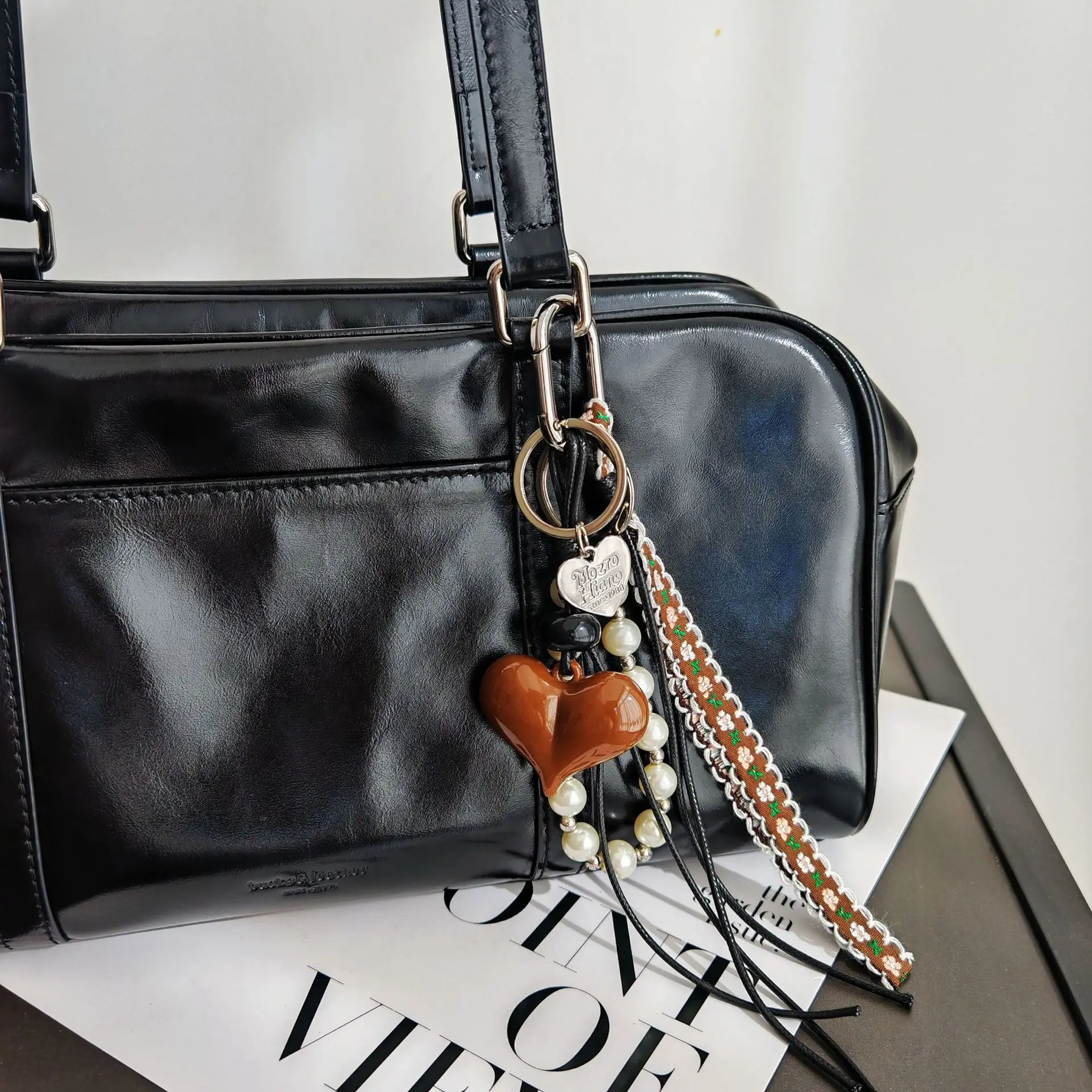 Bag Hanging Premium Sense Autumn and Winter Bag Pendant, Peach Heart Pearl Chain Keychain Webbing Braided Rope, Bag DIY