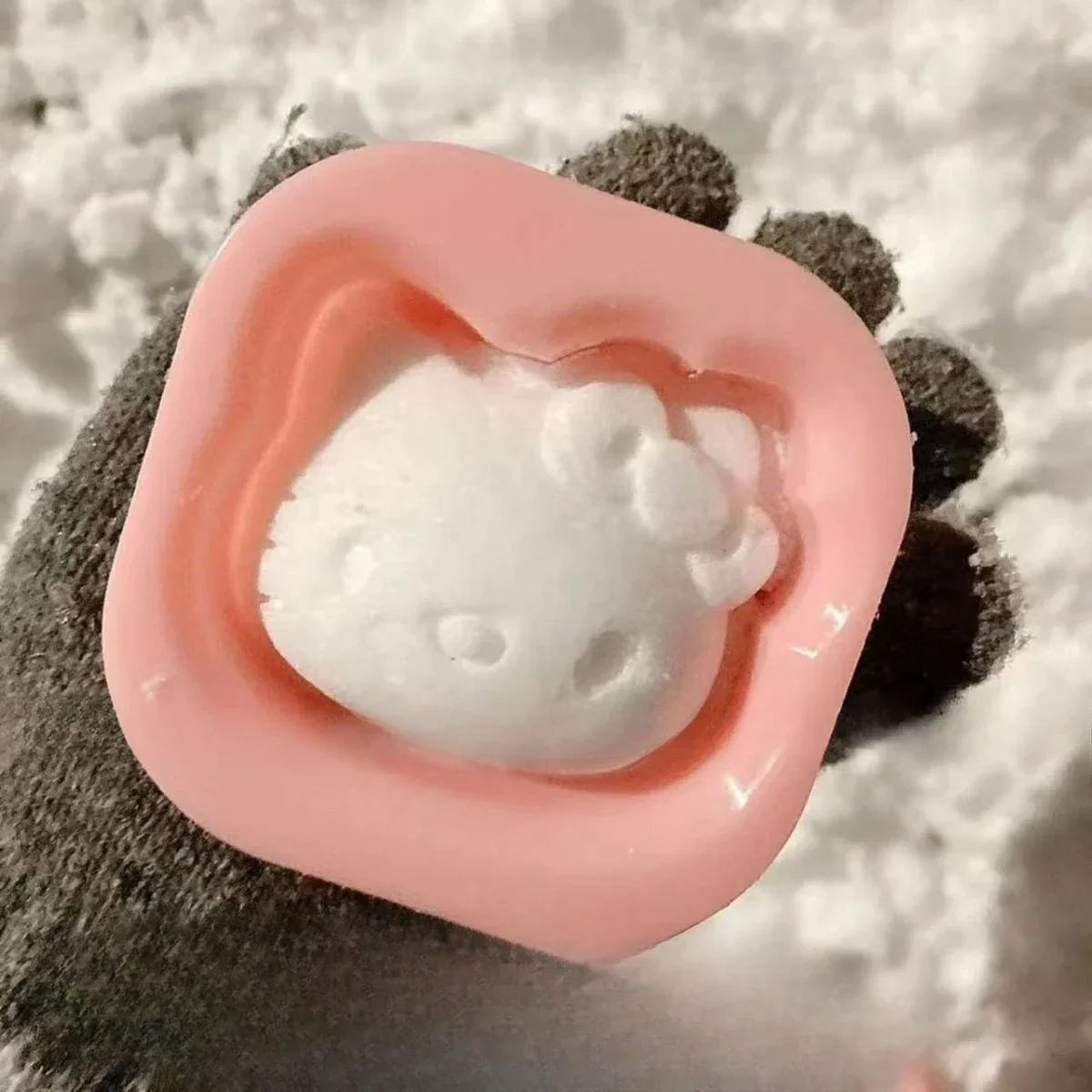 Sanrio Hello Kitty Mold Snowball Artifact Equipment Snowball Cute Cartoon Anime Rice Ball Mold Snowman Diy Props Kawaii Gift