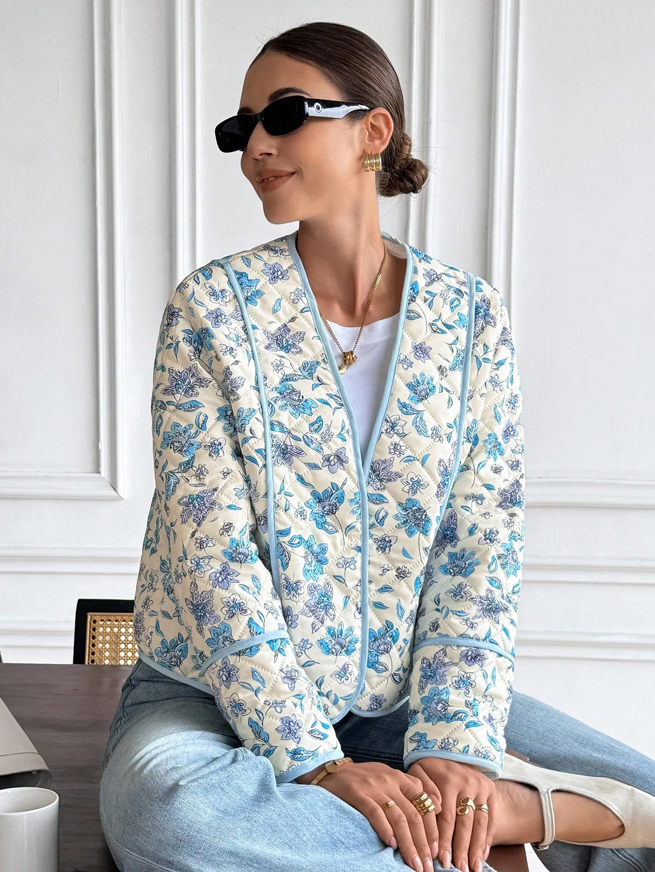 

Women's French Style Blue Floral Quilted Jacket, Light Autumn Winter Layering Coat for Casual Daily Wear