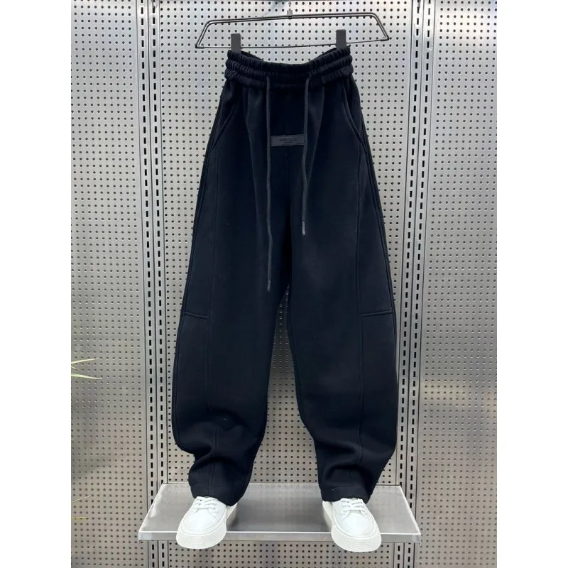 

Мужские и женские высококачественные спортивные штаны для пар, универсальные длинные брюки, новые модные спортивные и повседневные широкие спортивные брюки с изогнутым ножом