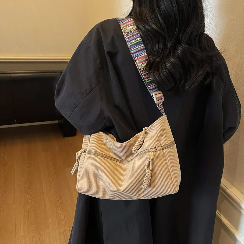 

Fashion Corduroy Commuter Shoulder Bag Large Capacity Crossbody Bag for Women Students Casual Texture·and Versatile Storage Bags