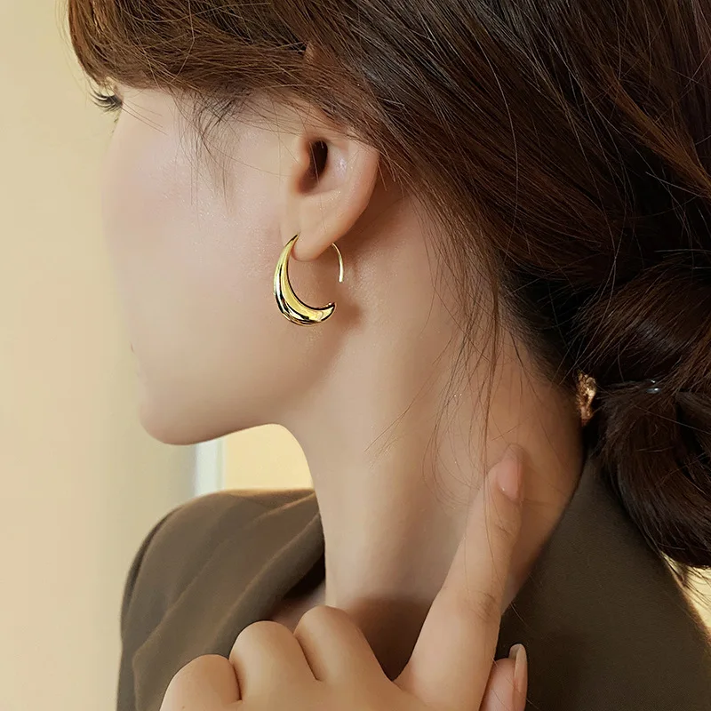 2023 New Fashion Trend Unique Design Elegant Exquisite Retro C Shape Metal Earrings Female Jewelry Party Premium Gift Wholesale