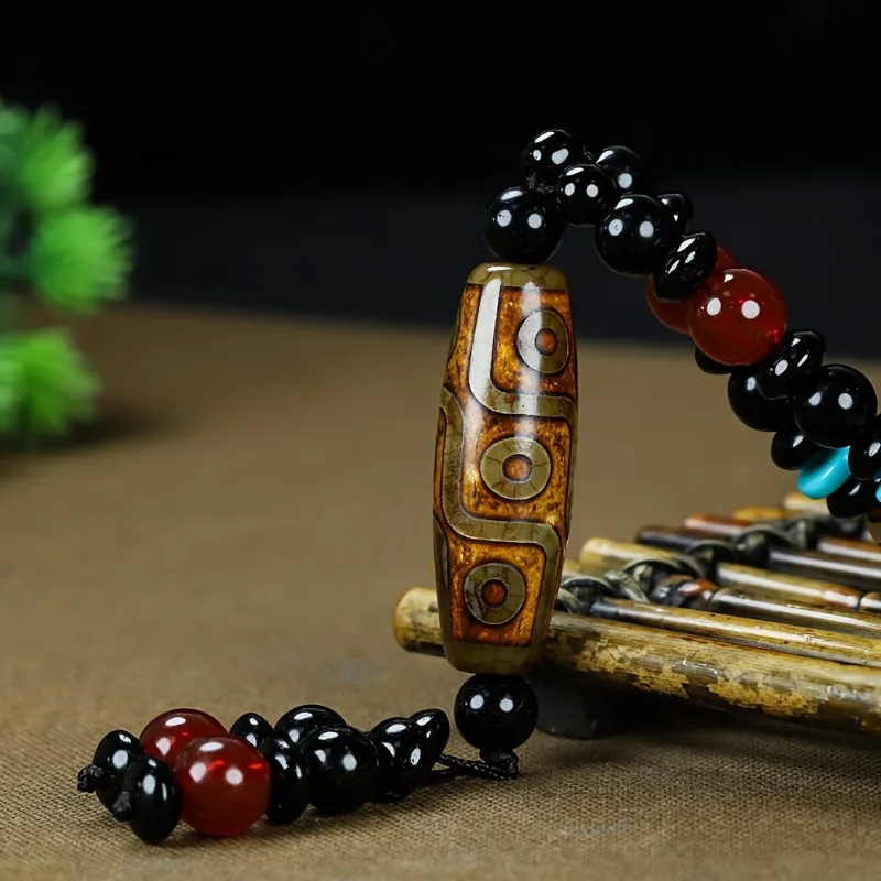 

New Agate Dzi Bead Pendant, Retro Fashion Exquisite Necklace.