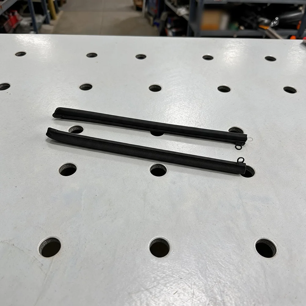 Auto Body Trim Rear Quarter Belt Moulding For Auto Body Repair ABS Rubber Material Wear Resistant Non Deformation