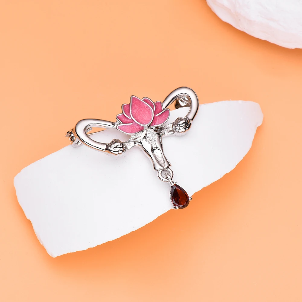 الإبداعية لوتس الرحم مع كريستال بروش دبوس أمراض النساء الطبية معاطف للأطباء والممرضات النساء مجوهرات التلبيب المهبل شارة الهدايا