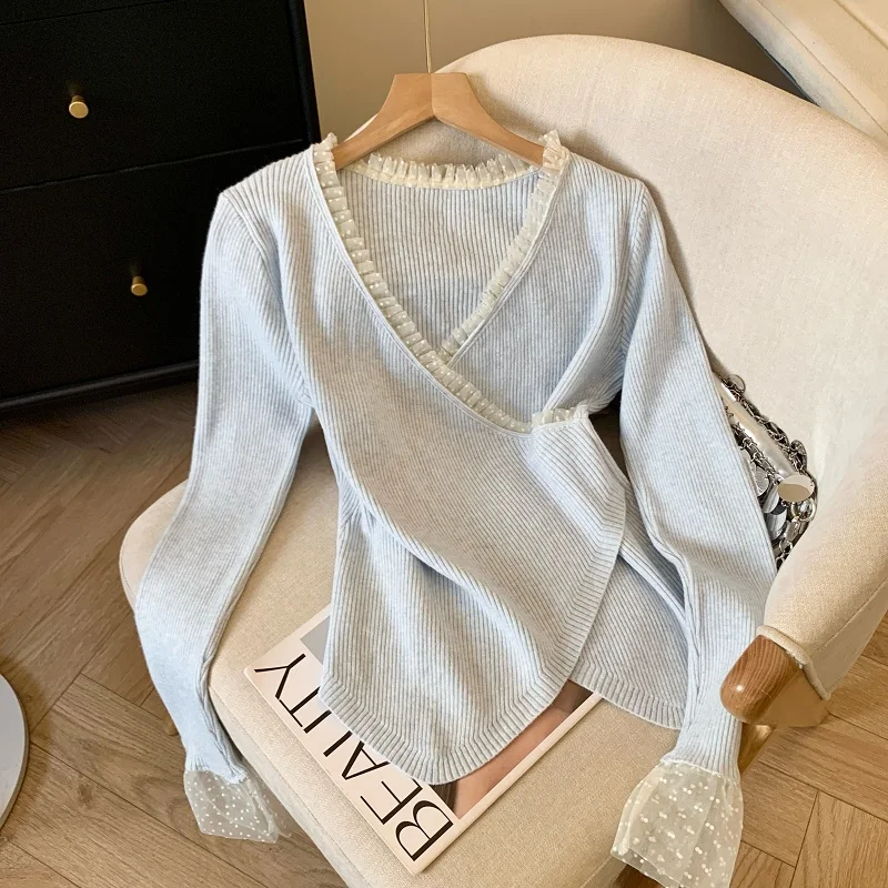 

Элегантный топ с V-образным вырезом, длинными рукавами, вязаными кружевными вставками и перекрестным дизайном для ранней осени, в корейском стиле, свободного кроя, модная рубашка