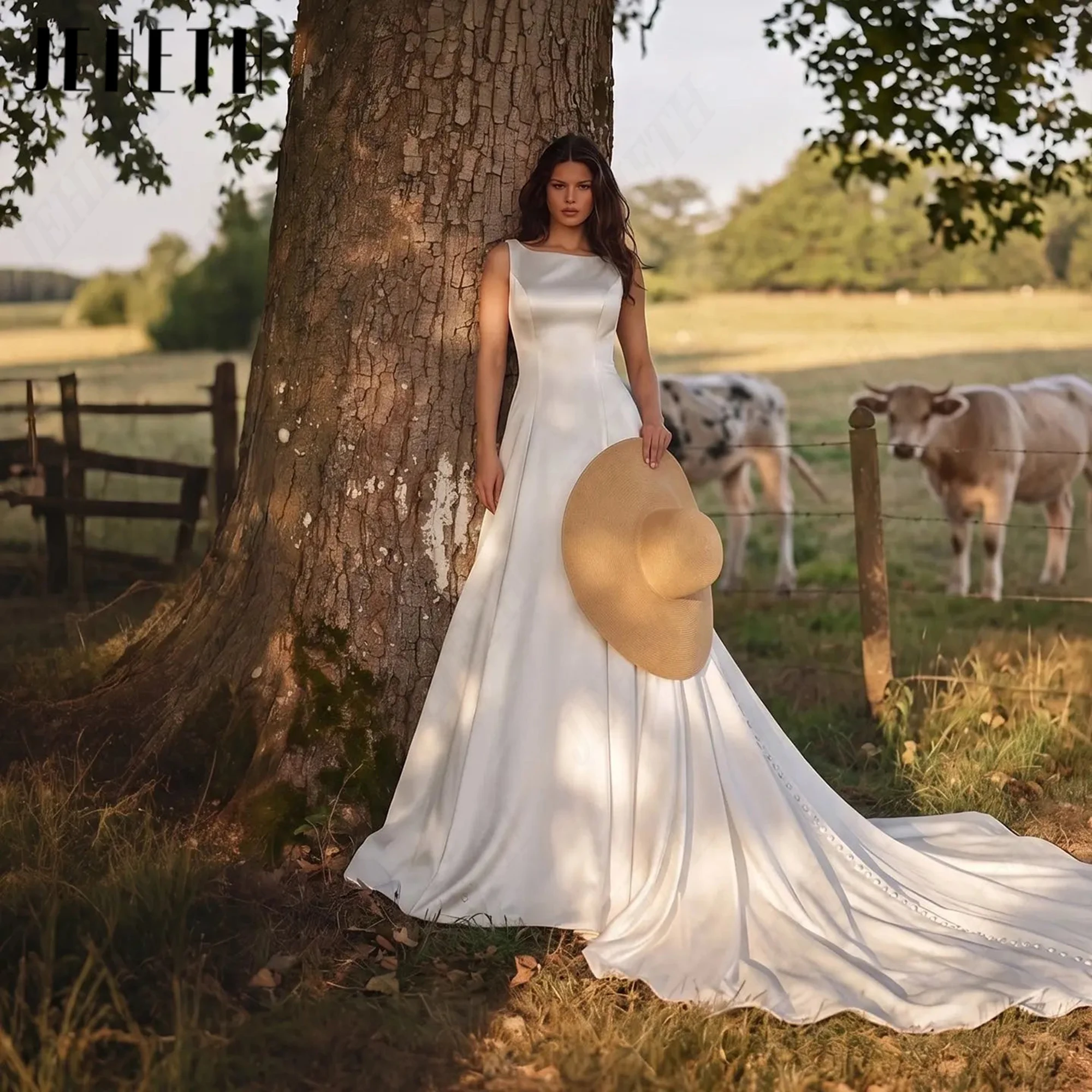 JEHETH Spaghetti Straps Satin Wedding Dresses Sleeveless Scoop Neck Simple Bride Gowns Backless A-Line Custom Made Plus Size
