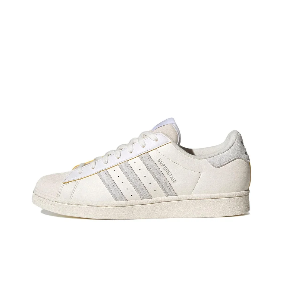 Adidas Originals Superstar Vegan Icons Textil, Cuero Sintético Resistente a la Abrasión, Zapatos de Skate de Caña Baja Unisex GY4656